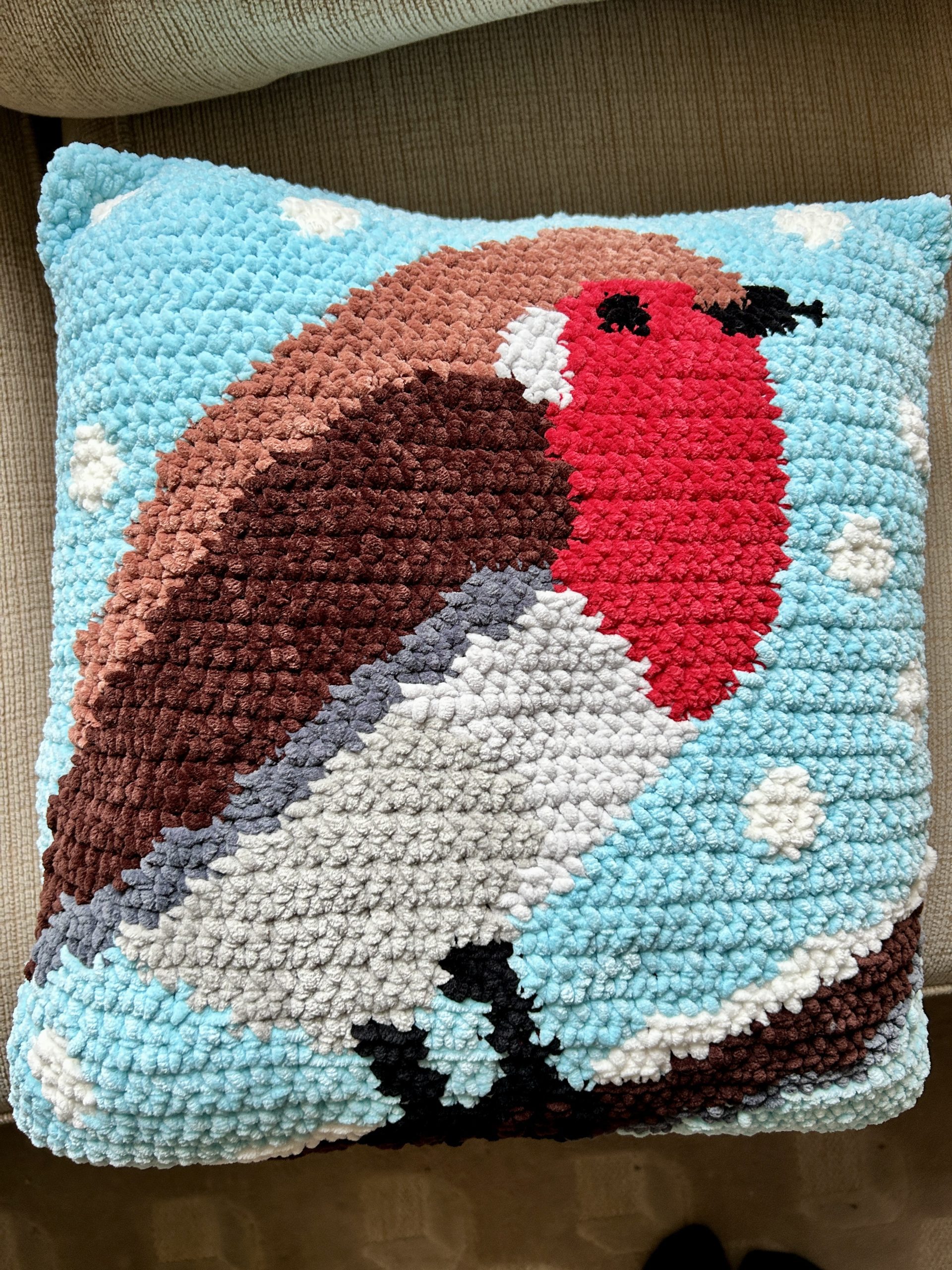 Robin Cushion Tapestry Crochet - Image 2